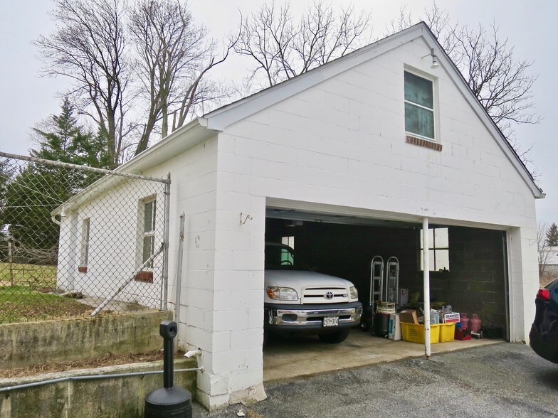 More Photos Of 1210 Main St, Hampstead Apartments For Sale