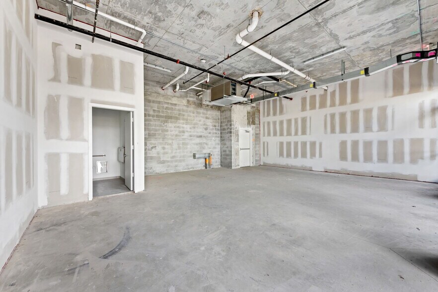 More Photos Of 2100 SW 8th St, Miami Apartments For Lease