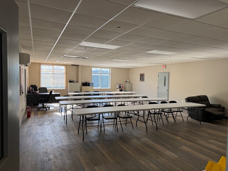 More Photos Of 7420 Bethel Rd, Goodlettsville Warehouse For Lease