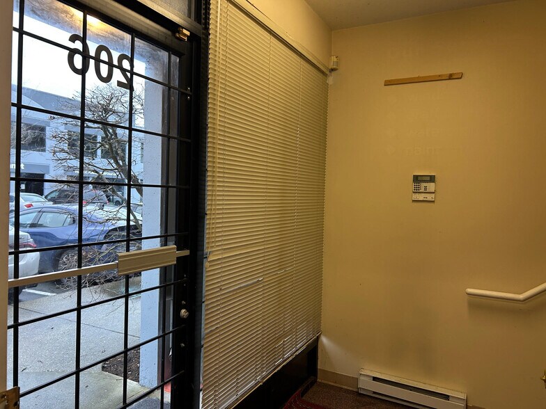 More Photos Of 8988 Fraserton Ct, Burnaby Warehouse For Sale