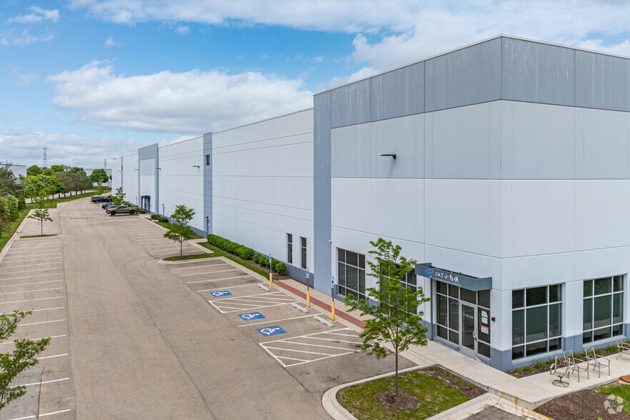 Primary Photo Of 925 Enterprise St, Aurora Distribution For Lease