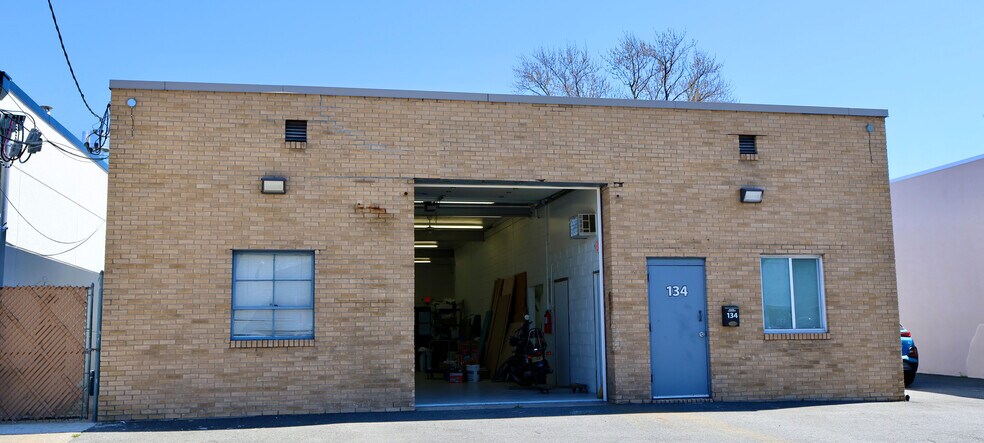 More Photos Of 134 Porter St, Hackensack Warehouse For Sale