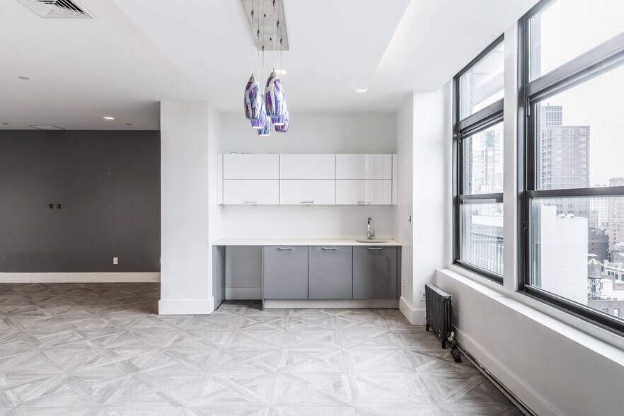 More Photos Of 305 Seventh Ave, New York Office For Lease
