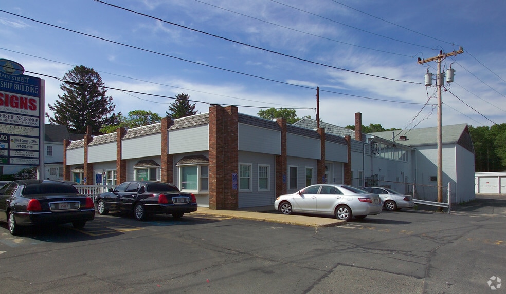 More Photos Of 62 Main St, Kingston Storefront Retail Office For Lease