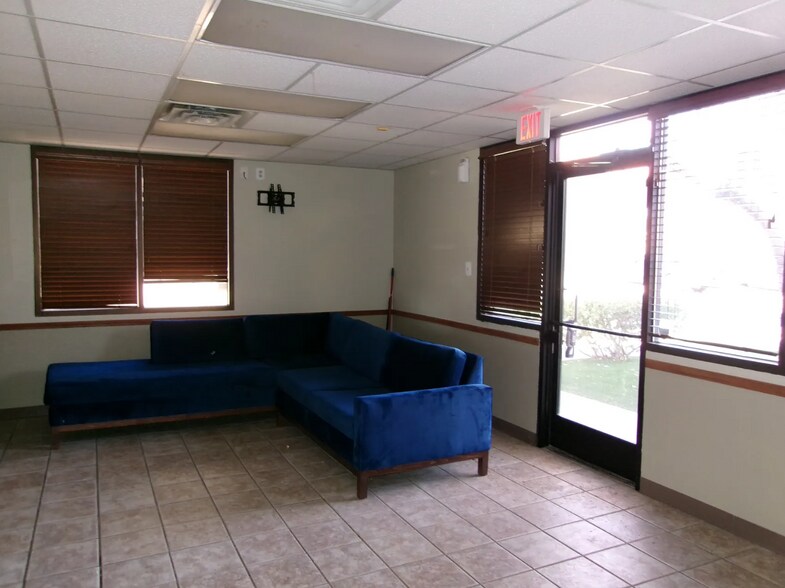 More Photos Of 1400 N El Paso St, El Paso Medical For Lease
