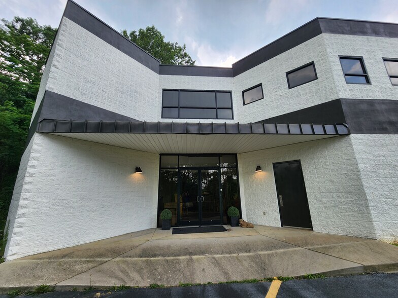 More Photos Of 501 Howell Rd, Greenville Office For Lease