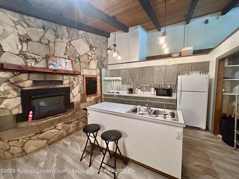 More Photos Of 616 Sudderth Dr, Ruidoso General Retail For Sale