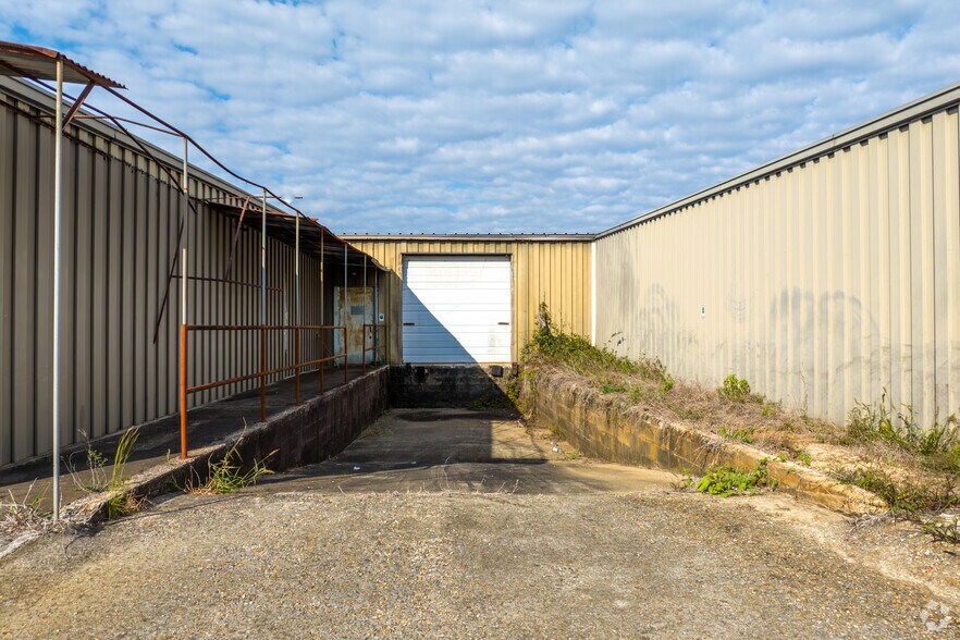 More Photos Of 25389 Blakely Rd, Arlington Industrial For Sale