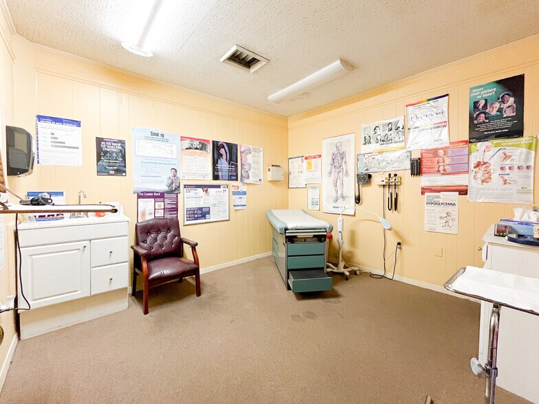 More Photos Of 4750 North Blvd, Baton Rouge Medical For Sale
