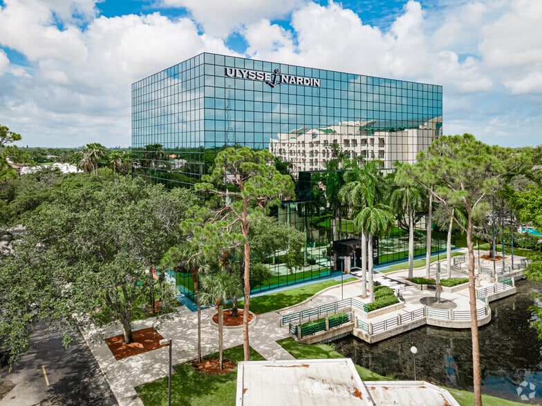 More Photos Of 7900 Glades Rd, Boca Raton Office For Lease