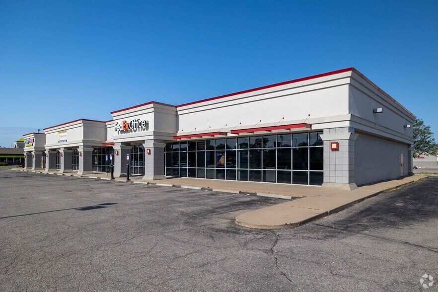 Primary Photo Of 3605 N Rock Rd, Wichita Storefront Retail Office For Lease