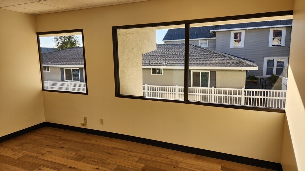 More Photos Of 5450 Telegraph Rd, Ventura Office For Lease