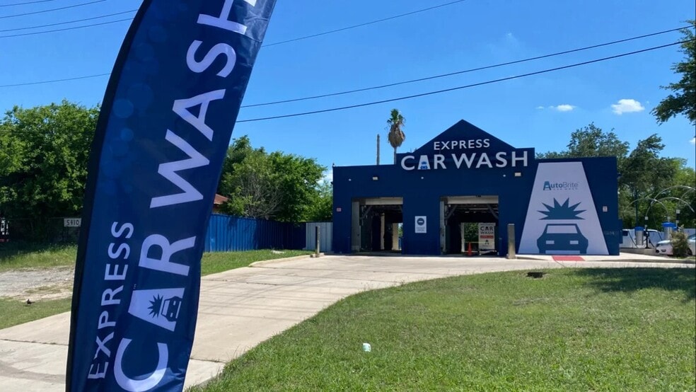Primary Photo Of 5402 US Highway 87, San Antonio Carwash For Sale