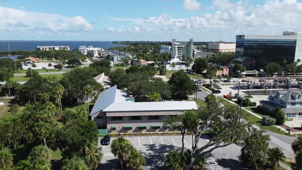 More Photos Of 1819 Riverview Dr, Melbourne Medical For Sale