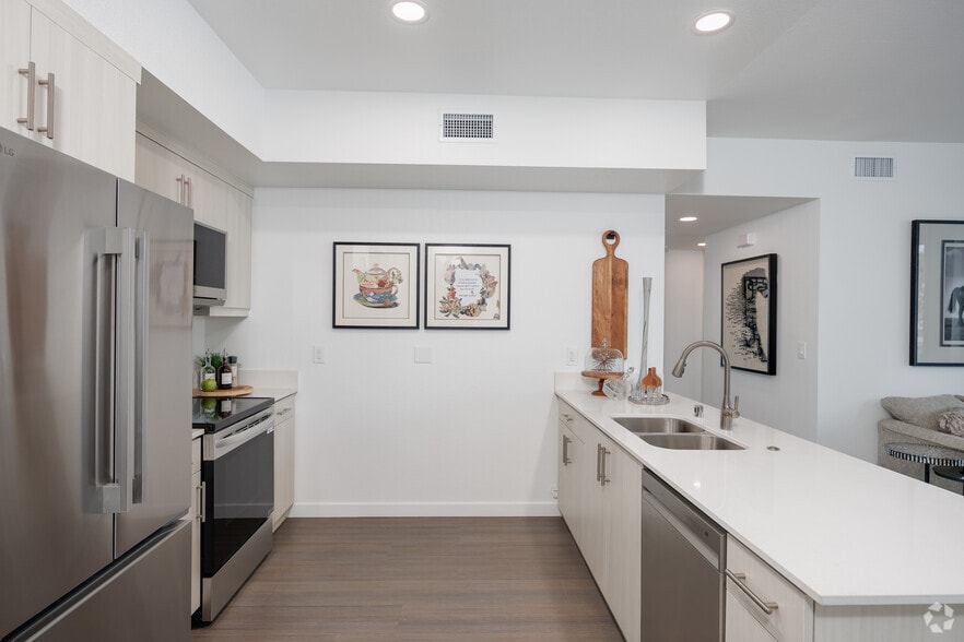 More Photos Of 2724 El Cajon Blvd, San Diego Apartments For Lease