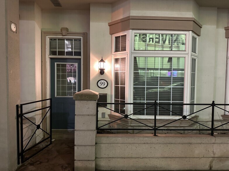 More Photos Of 89-105 Mccaul St, Toronto Multifamily For Sale