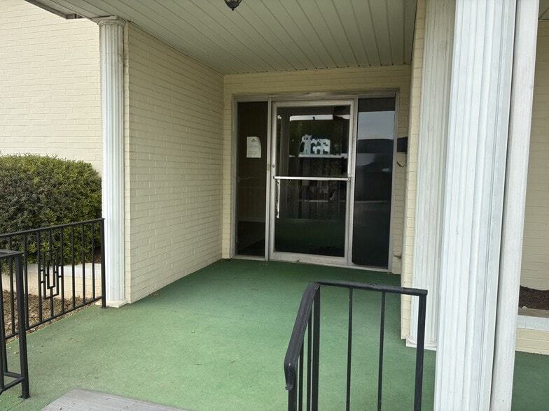More Photos Of 2025 N Main St, Danville Religious Facility For Sale