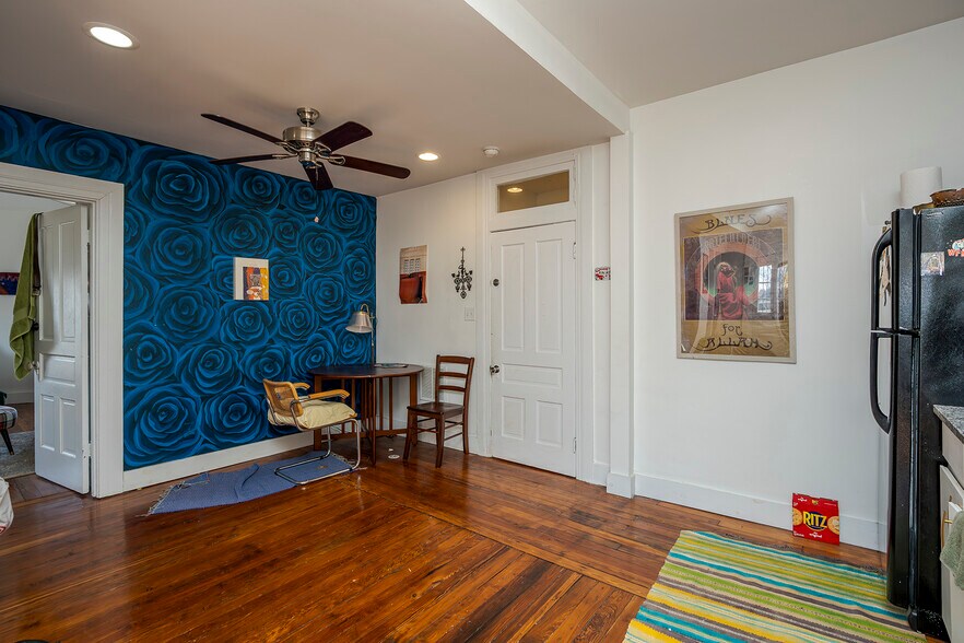 More Photos Of 199 E Loudon Ave, Lexington Office Residential For Sale