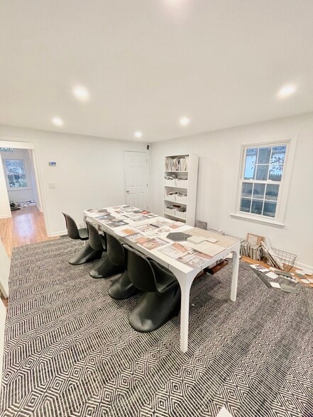 More Photos Of 1064 North St, Greenwich General Retail For Lease