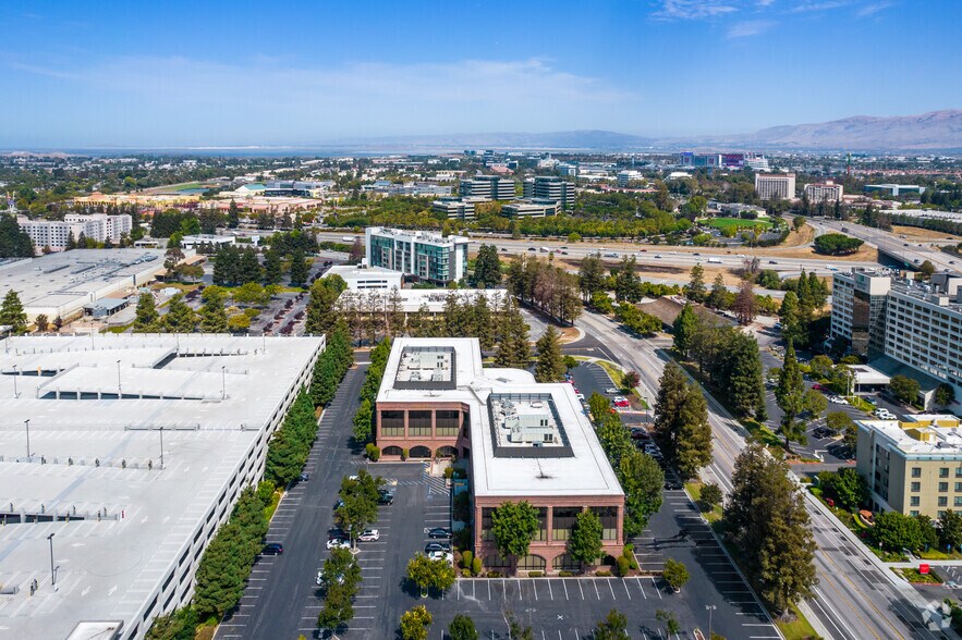 More Photos Of 2880 Lakeside Dr, Santa Clara Office For Lease