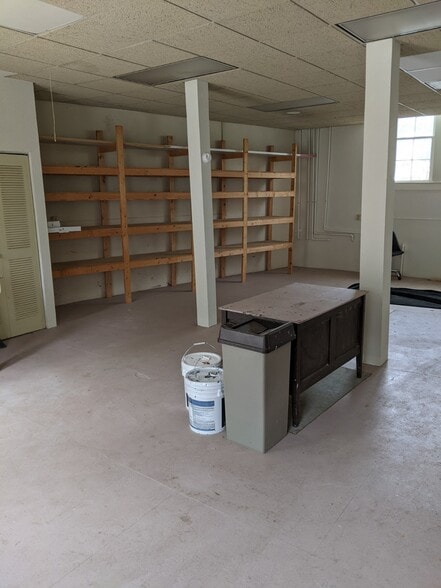 More Photos Of 14-16 Ruxton Ave, Manitou Springs Storefront Retail Residential For Lease