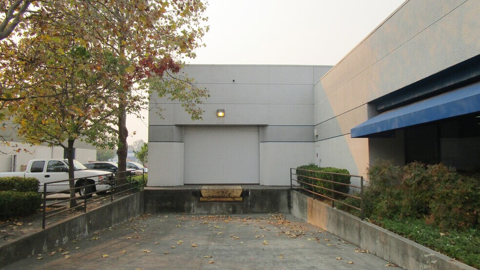 More Photos Of 525 Portal St, Cotati Distribution For Lease