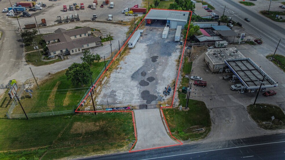 More Photos Of 12530 Beaumont Hwy, Houston Light Distribution For Sale