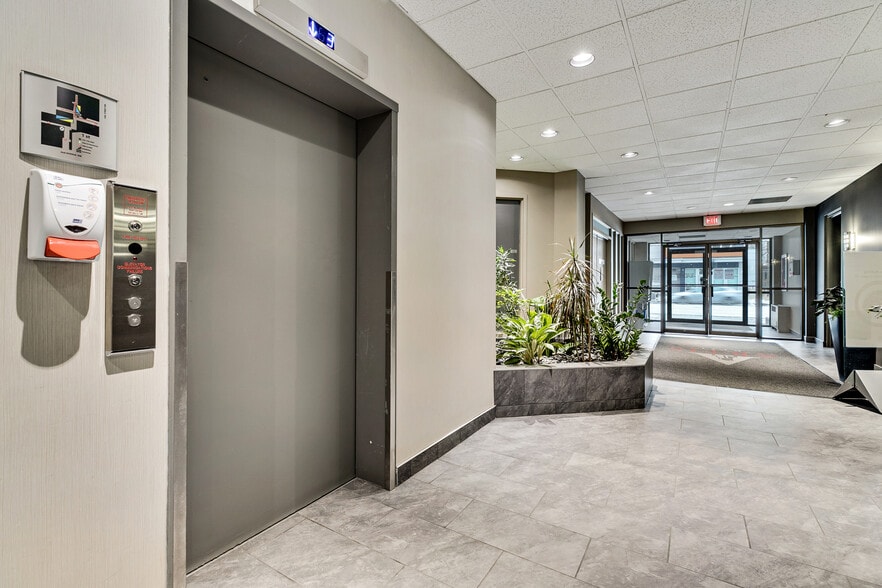 More Photos Of 301 14th St NW, Calgary Loft Creative Space For Lease