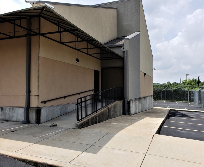 More Photos Of 8449 Jennings Station Rd, Jennings Rehabilitation Center For Sale