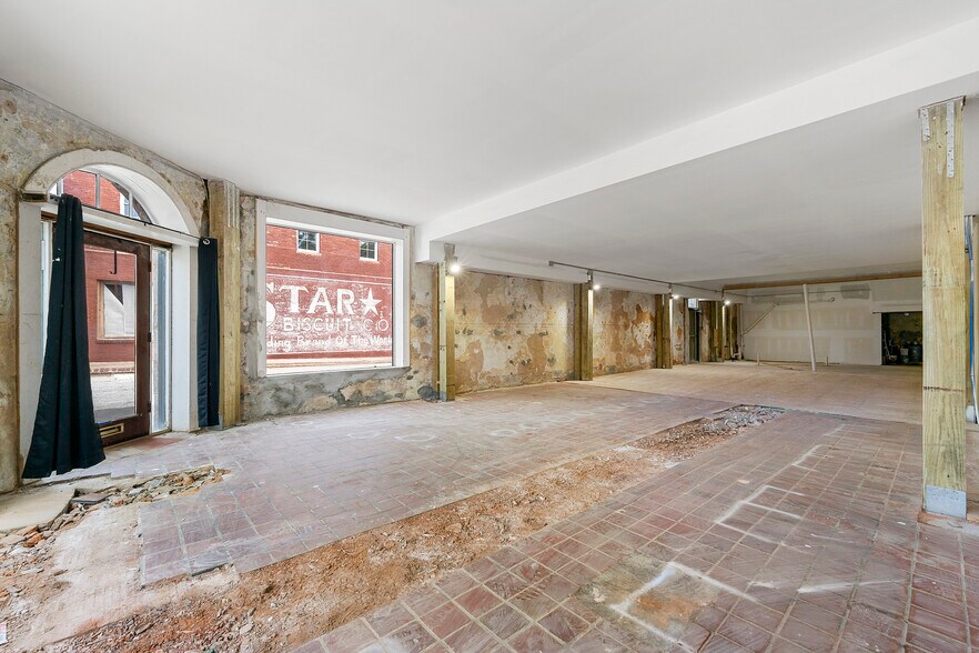 More Photos Of 929 Main St, Stone Mountain Restaurant For Lease