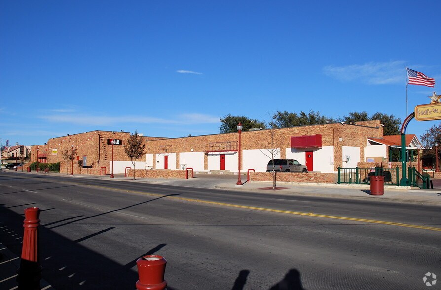 More Photos Of 2521-2525 Rodeo Plz, Fort Worth Restaurant For Lease