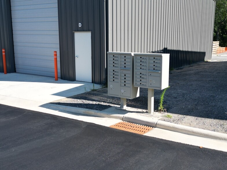 More Photos Of 1850 Chespark Dr, Gastonia Warehouse For Lease