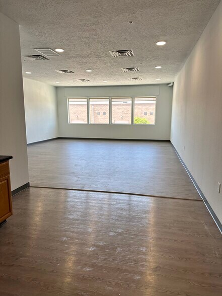 More Photos Of 4311 Sara Rd SE, Albuquerque Research And Development For Sale