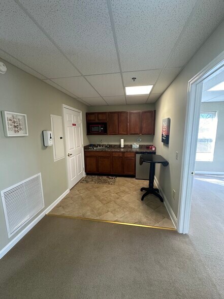 More Photos Of 8180 Lark Brown Rd, Elkridge Office Residential For Sale
