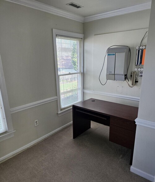 More Photos Of 3051-3057 S Church St, Burlington Office For Sale