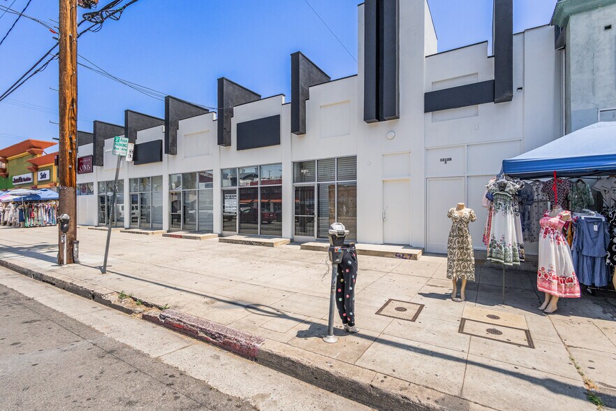 More Photos Of 1212 S San Pedro St, Los Angeles Storefront Retail Office For Lease
