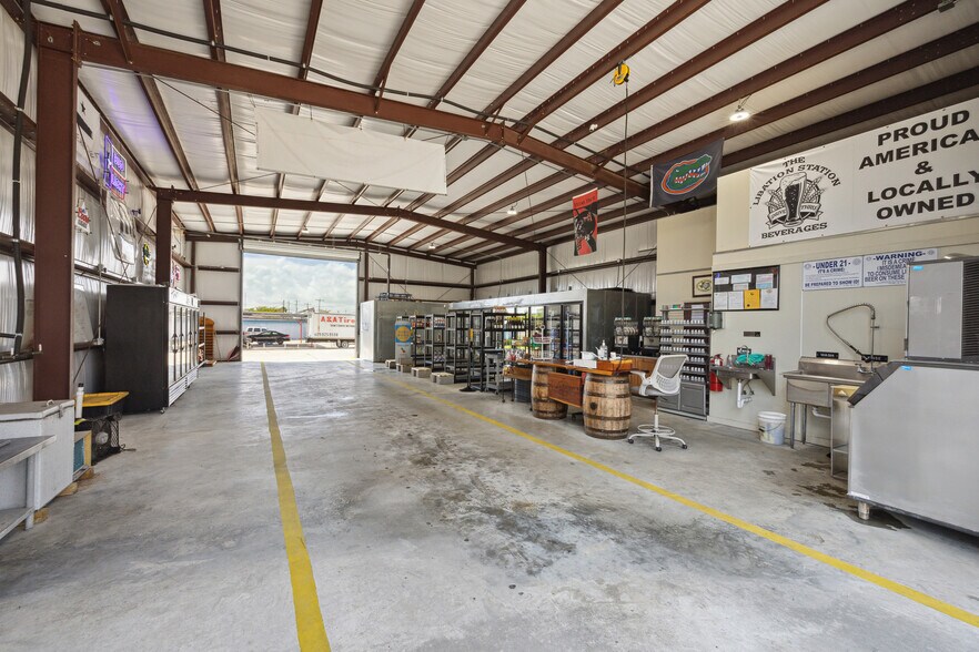 More Photos Of 13111 Highway 6, Santa Fe Freestanding For Sale