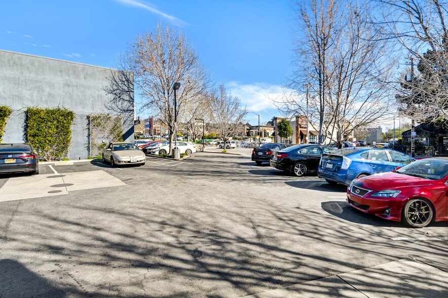 More Photos Of 9901 San Pablo Ave, El Cerrito Freestanding For Sale