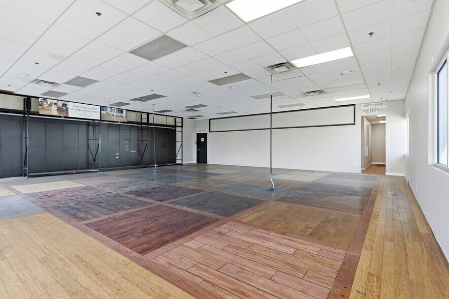 More Photos Of 3601 Ming Ave, Bakersfield Freestanding For Lease