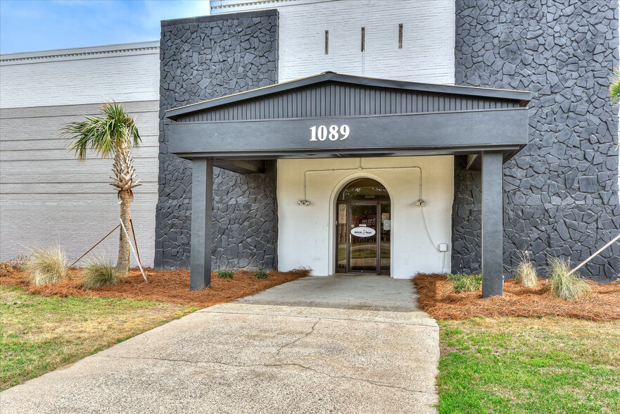 More Photos Of 1089 Augusta Rd, Warrenville Office For Sale