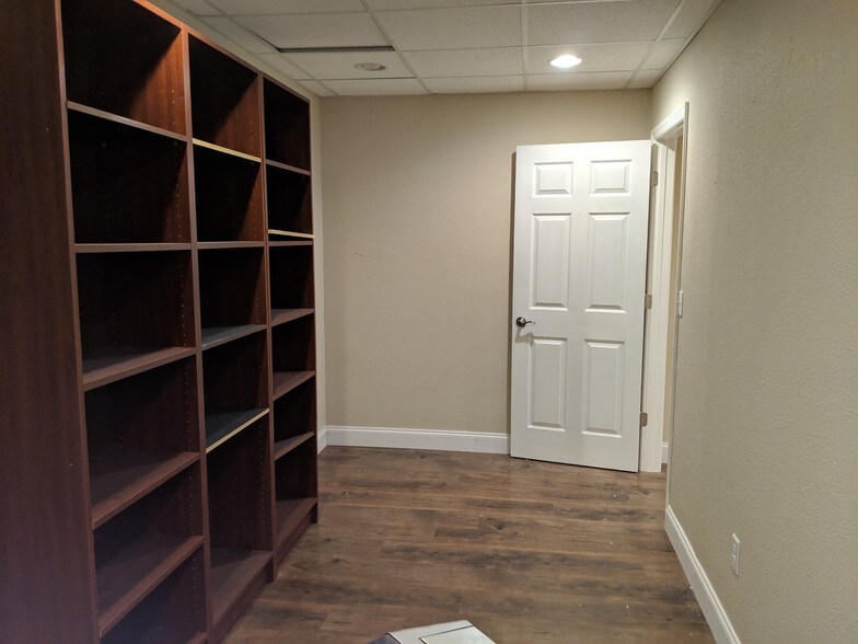 More Photos Of 6232 Madison St, New Port Richey Office For Sale