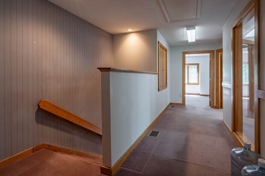 More Photos Of 74 Northeastern Blvd, Nashua Medical For Sale