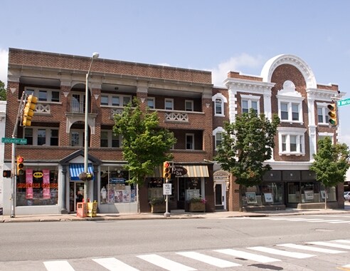 More Photos Of 874-880 W Lancaster Ave, Bryn Mawr Apartments For Lease