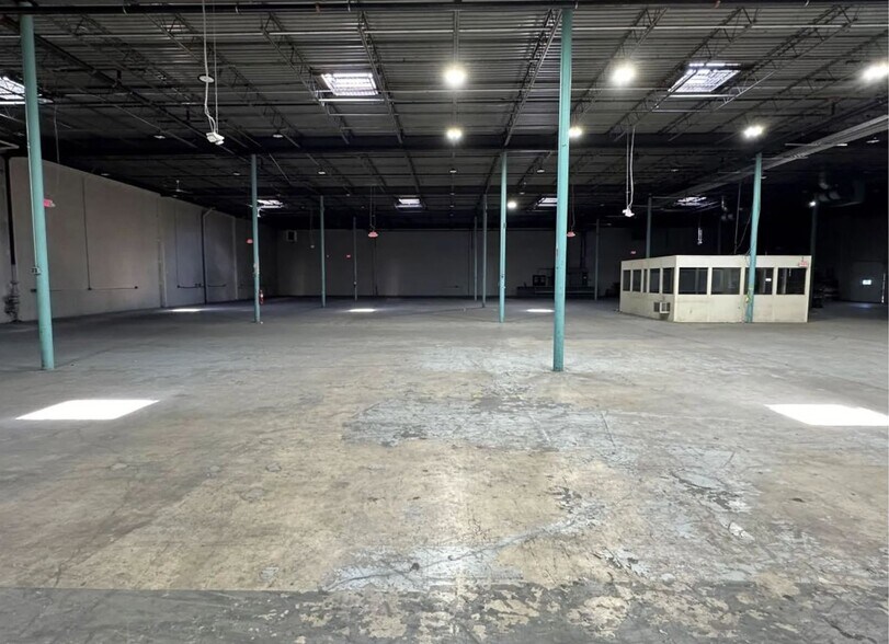 137 W Commercial Ave, Moonachie, NJ 07074 Industrial For Lease