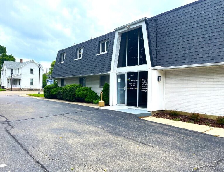 More Photos Of 108 N Main St, Englewood Medical For Lease