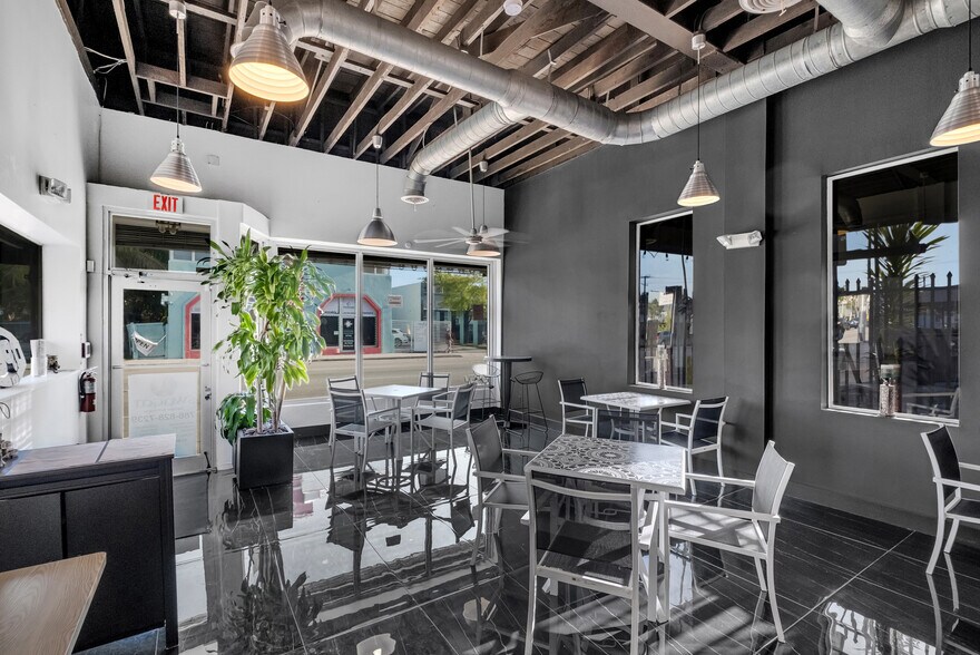 More Photos Of 646 Ne 79th St, Miami Restaurant For Sale