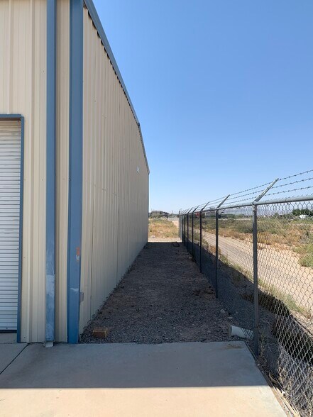 More Photos Of 12708 Montana Ave, El Paso Warehouse For Lease