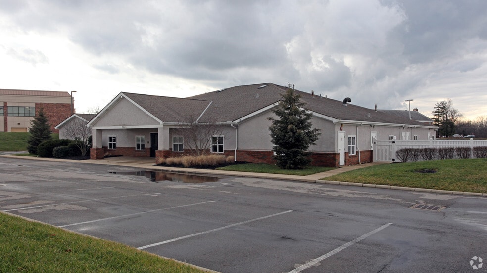 More Photos Of 7810 Graphics Way, Lewis Center Office For Sale