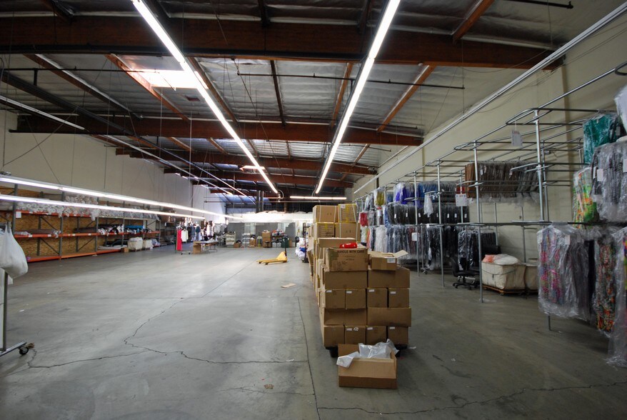 More Photos Of 1771-1837 E 46th St, Los Angeles Warehouse For Lease