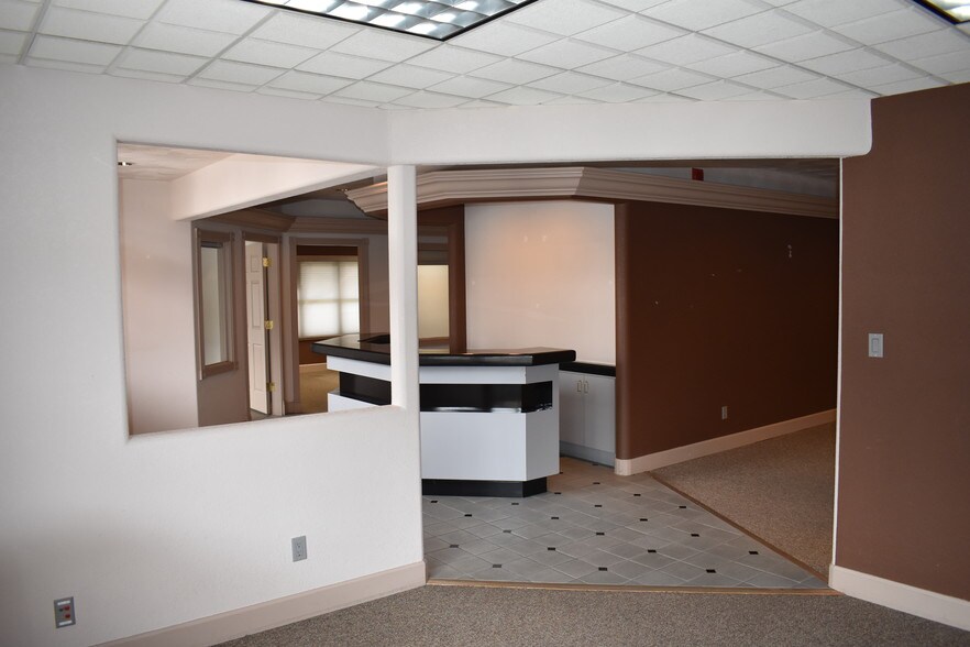 More Photos Of 431 W Plumb Ln, Reno Office For Sale